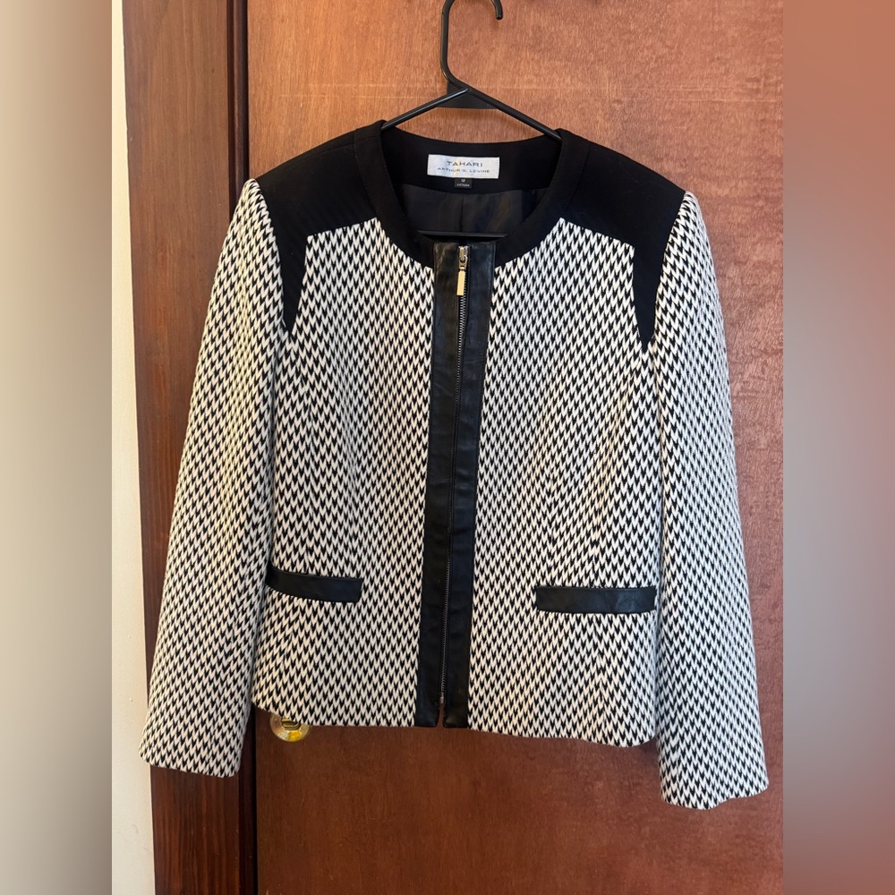 Professional/business casual jacket
